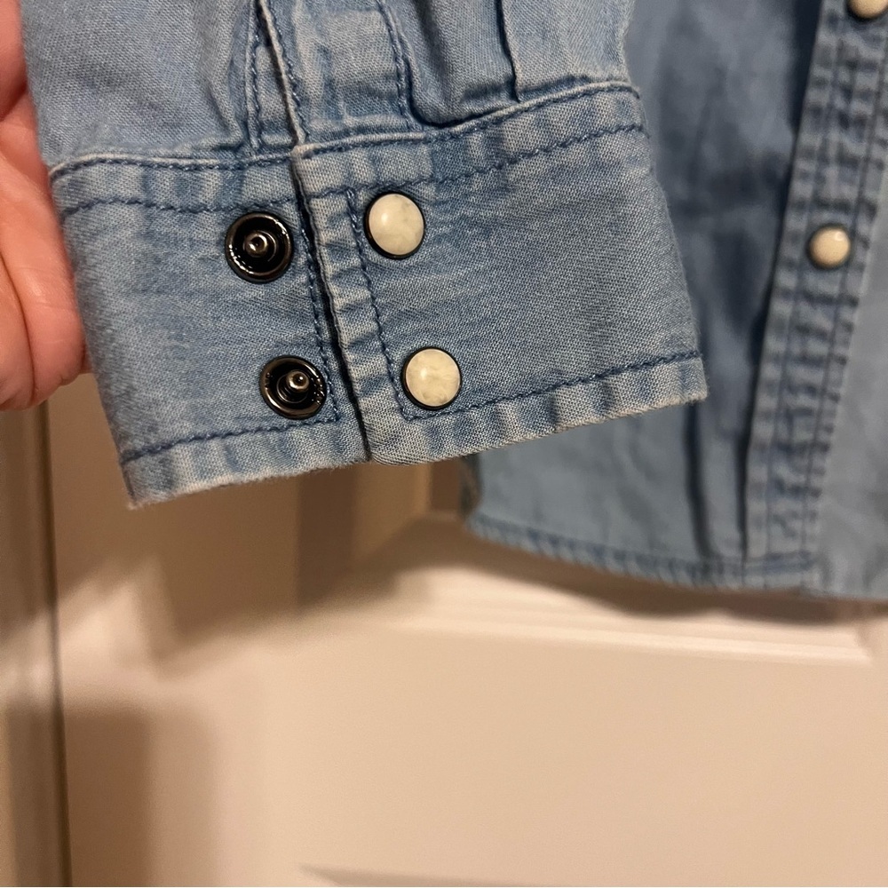 American Eagle Outfitters Blue Denim Casual Shirt - Picture 5 of 10